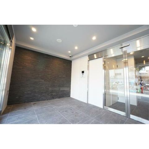 �y�G���g�����X�z�@