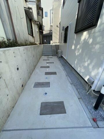 �y�G���g�����X�z�@