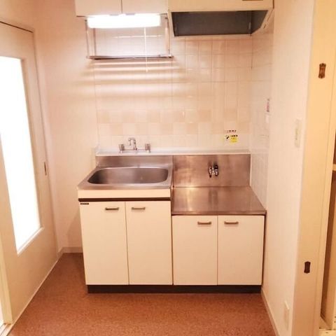 �y�L�b�`���z�@