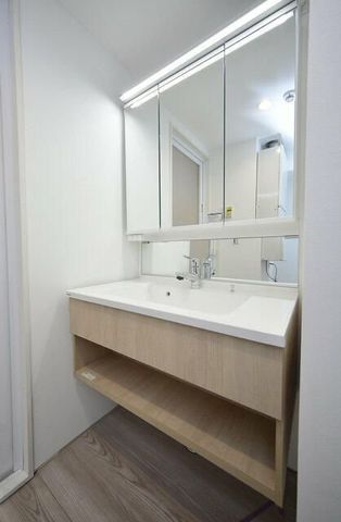 �y���ʏ��z�@