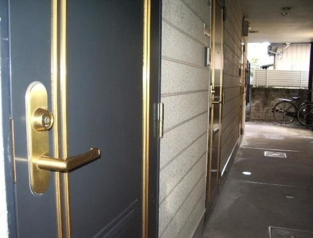 �y�G���g�����X�z�@���֑O