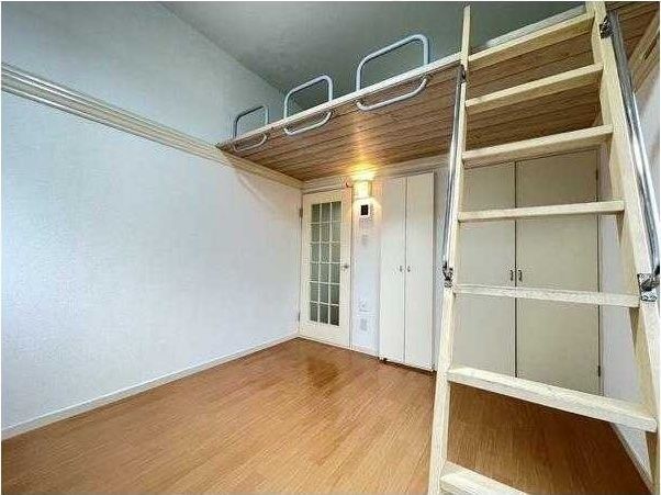 �y���̑��ݔ��z�@