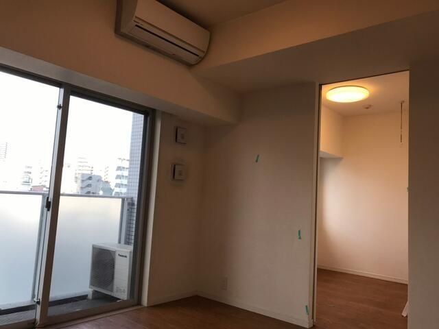 �y���ԁE���r���O�z�@