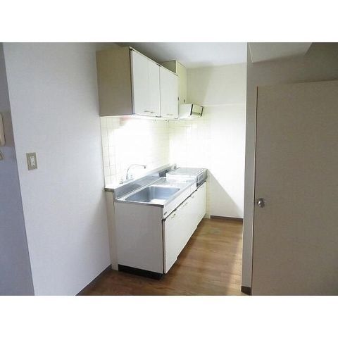 �y�L�b�`���z�@