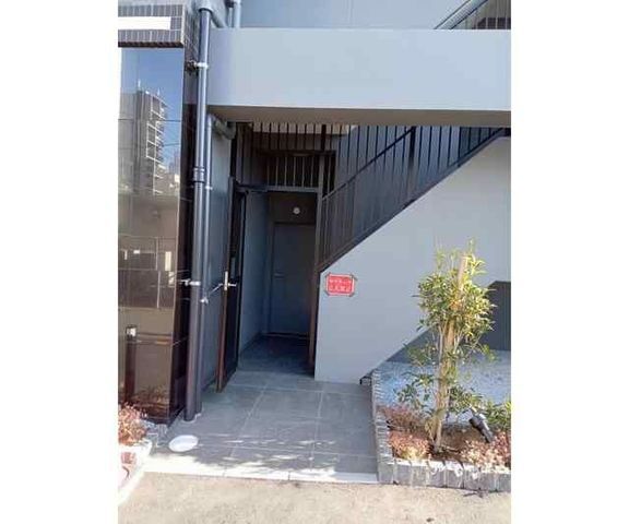 �y�G���g�����X�z�@