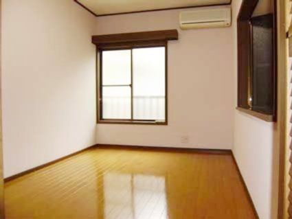 �y���ԁE���r���O�z�@