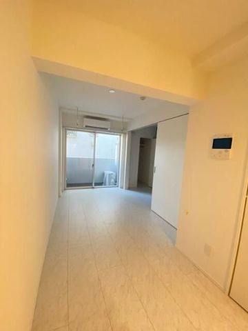 �y���ԁE���r���O�z�@