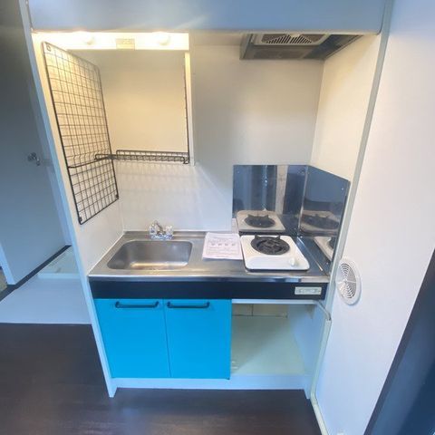 �y�L�b�`���z�@