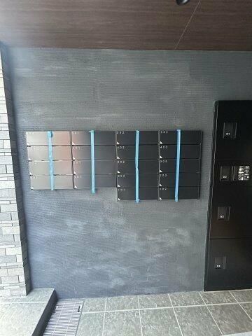 �y�G���g�����X�z�@