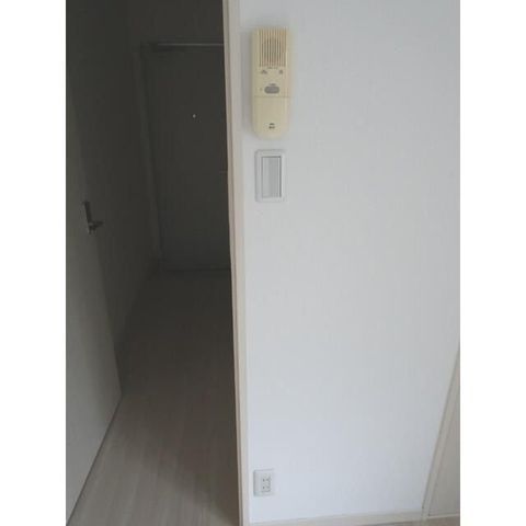 �y���̑��ݔ��z�@