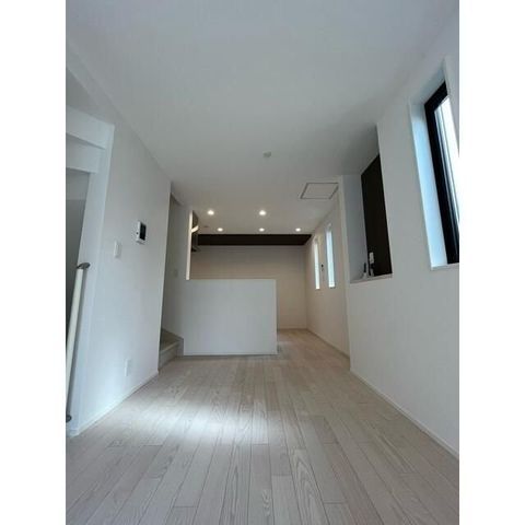 �y���ԁE���r���O�z�@