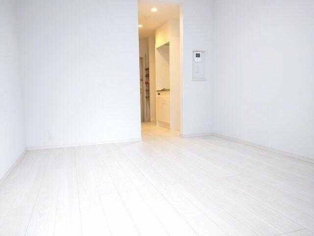 �y���ԁE���r���O�z�@