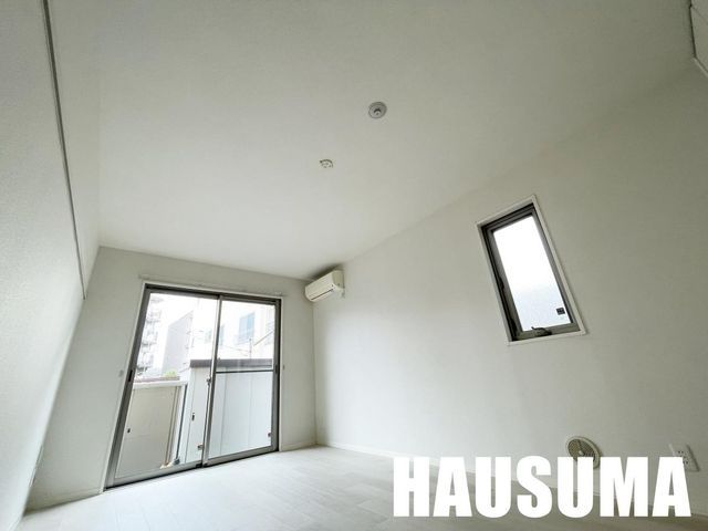 �y���ԁE���r���O�z�@���r���O�E����