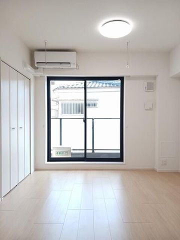 �y���ԁE���r���O�z�@