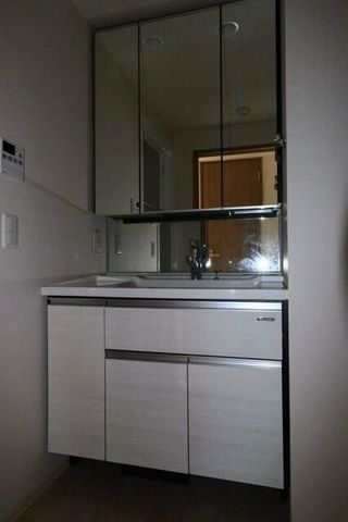 �y���ʏ��z�@