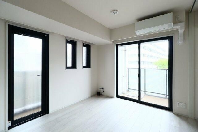 �y���ԁE���r���O�z�@