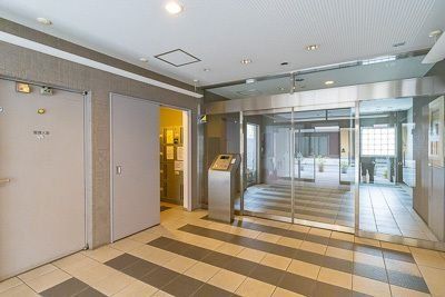 �y�G���g�����X�z�@