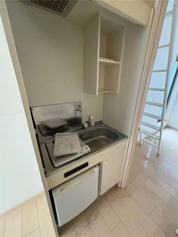 �y���̑��ݔ��z�@