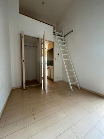 �y���ԁE���r���O�z�@