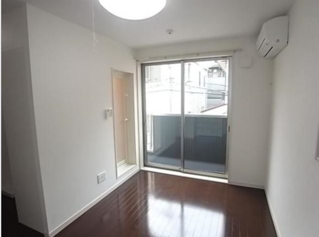 �y���ԁE���r���O�z�@����