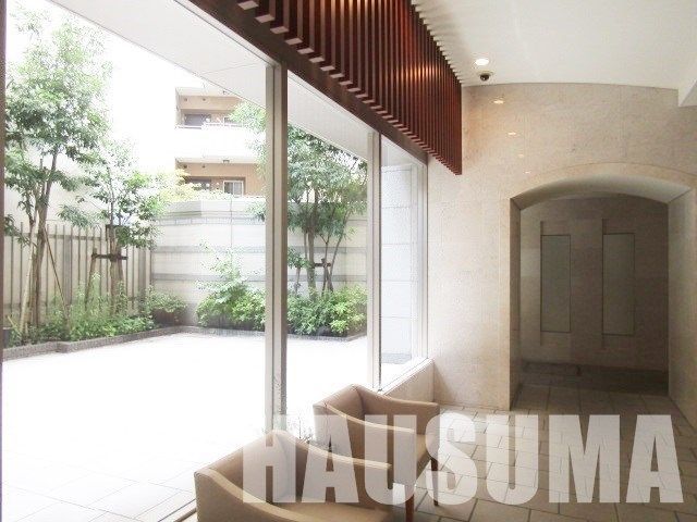 �y�G���g�����X�z�@���r�[