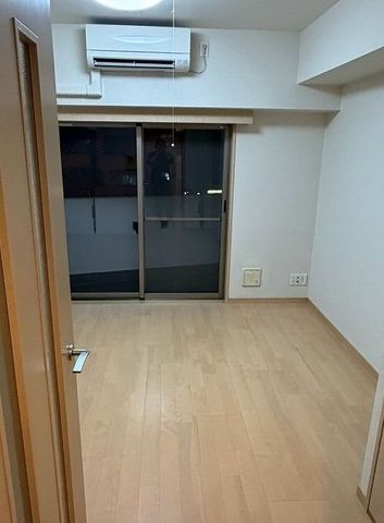 �y���ԁE���r���O�z�@
