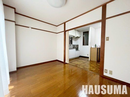 �y���̑������E�X�y�[�X�z�@���r���O/����