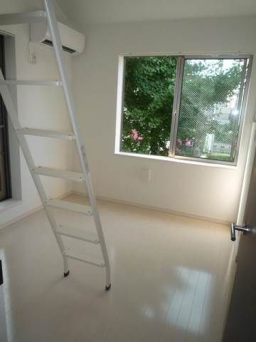 �y���ԁE���r���O�z�@