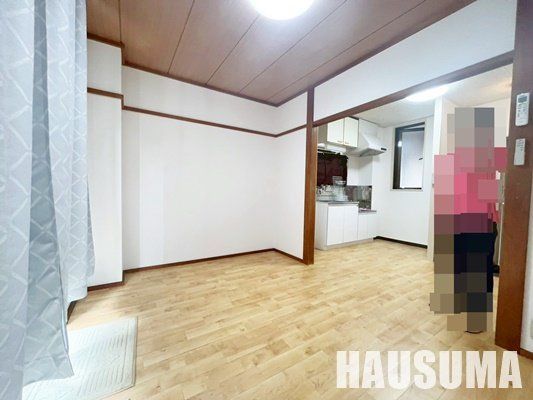 �y���̑������E�X�y�[�X�z�@���r���O/����