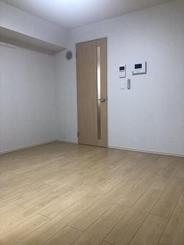 �y���ԁE���r���O�z�@
