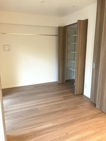 �y���ԁE���r���O�z�@