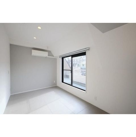 �y���̑��ݔ��z�@