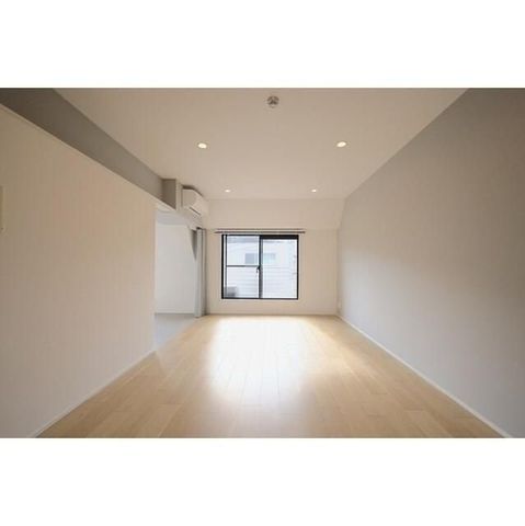 �y���ԁE���r���O�z�@