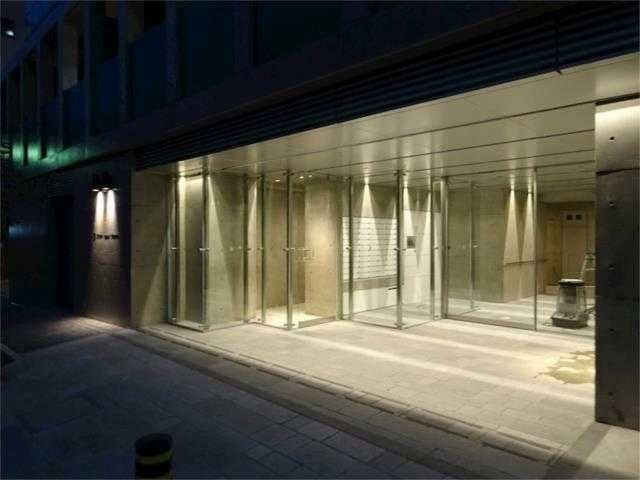 �y�G���g�����X�z�@