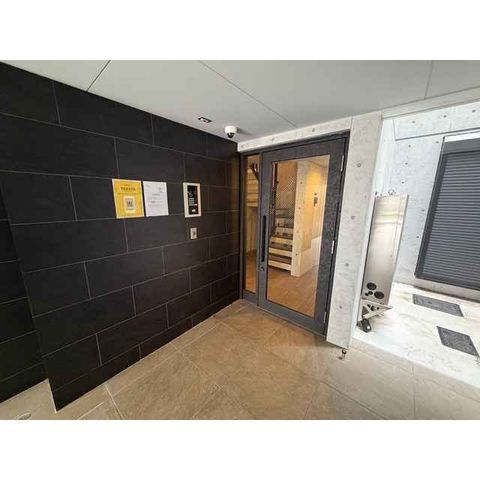 �y�G���g�����X�z�@