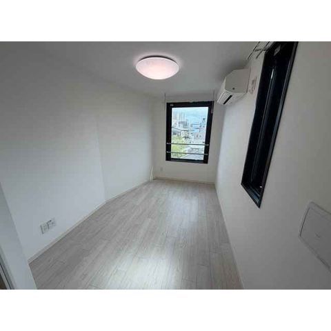 �y���ԁE���r���O�z�@