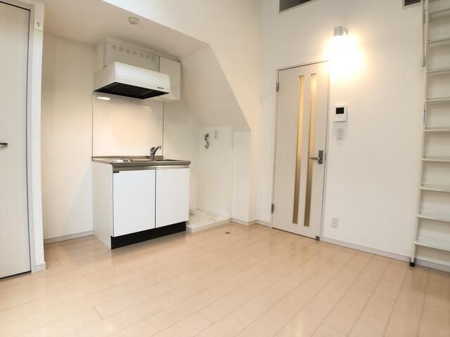 �y���̑������E�X�y�[�X�z�@