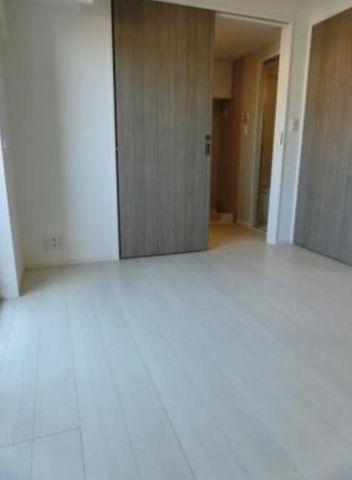 �y���ԁE���r���O�z�@