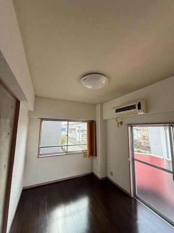 �y���̑������E�X�y�[�X�z�@