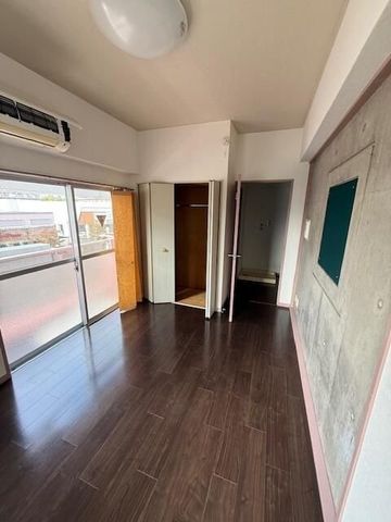 �y���ԁE���r���O�z�@