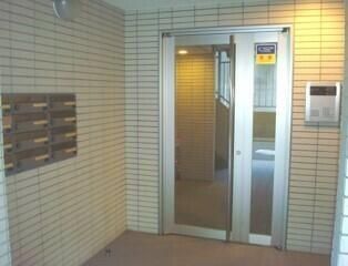 �y�G���g�����X�z�@