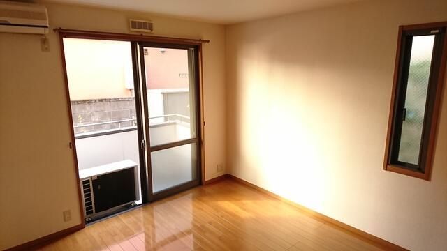 �y�o���R�j�[�z�@