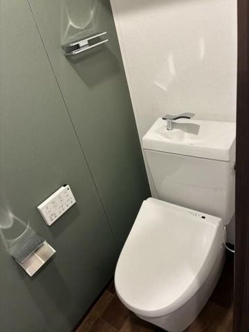 �y�g�C���z�@