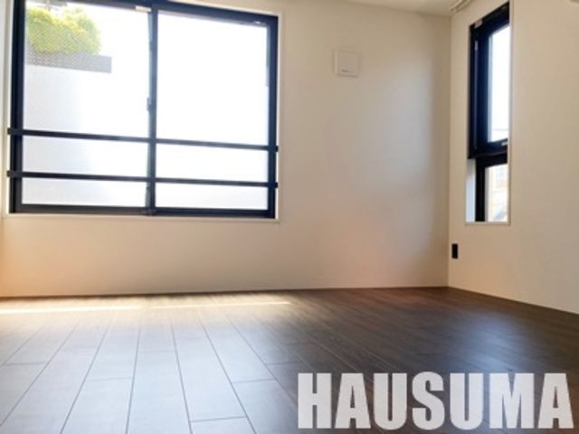 �y���ԁE���r���O�z�@