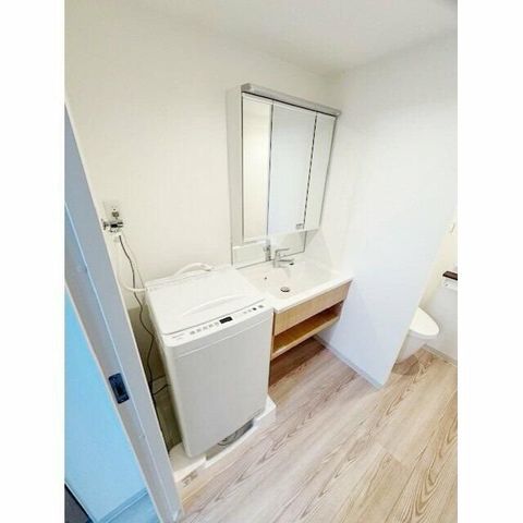 �y���ʏ��z�@