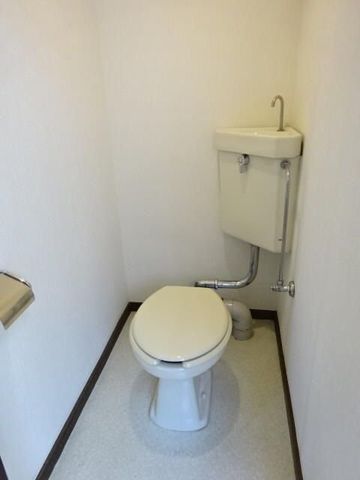 �y�g�C���z�@