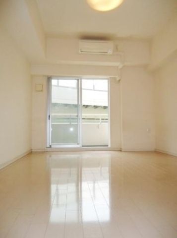 �y���ԁE���r���O�z�@