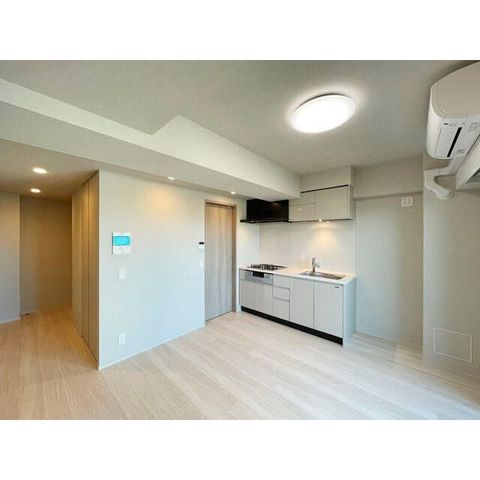 �y���ԁE���r���O�z�@