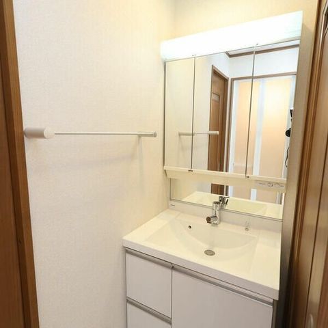 �y���ʏ��z�@