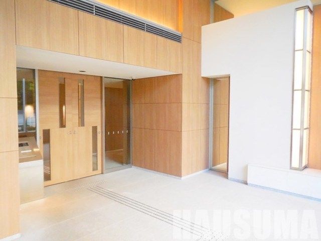 �y���̑��z�@�G���g�����X